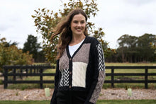 Load image into Gallery viewer, Cosy Cable Cardi