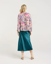 Load image into Gallery viewer, Peggy Lace Trim Raglan Top