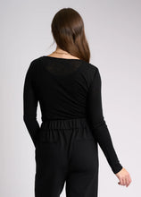 Load image into Gallery viewer, Essential Crew Neck Top