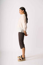Load image into Gallery viewer, Appliquéd Blouse 🆕