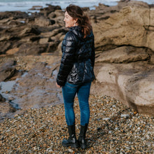 Load image into Gallery viewer, Anita 90/10 Packable Down Jacket