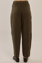 Load image into Gallery viewer, Barrel Leg Chino