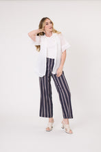 Load image into Gallery viewer, Camilla Linen Top