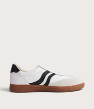 Load image into Gallery viewer, Hamptons Sneaker