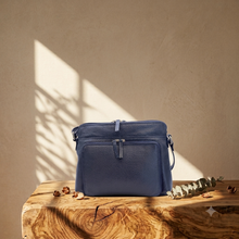 Load image into Gallery viewer, Front Organiser Leather Handbag 2342