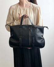 Load image into Gallery viewer, Summit Messenger Bag