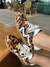 Load image into Gallery viewer, Magnum Sneaker