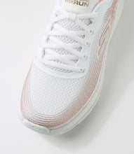 Load image into Gallery viewer, Max Cushioning Elite Kaplan Slip-Ins