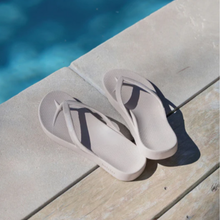Load image into Gallery viewer, Islander Sandal