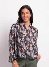 Load image into Gallery viewer, Button Detail Blouse