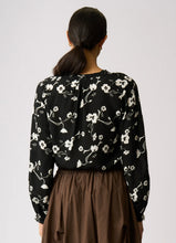 Load image into Gallery viewer, Elasticated Cuff Blouse