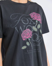 Load image into Gallery viewer, English Rose Tee
