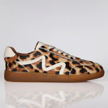 Load image into Gallery viewer, Magnum Sneaker
