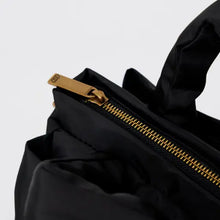 Load image into Gallery viewer, Skechers Shoulder Bag in Black