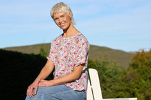 Load image into Gallery viewer, Ruffles &amp; Scoop Hem Top
