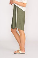Load image into Gallery viewer, Scoope Hem Skirt
