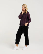 Load image into Gallery viewer, Leah Zig Zag Pleat Top
