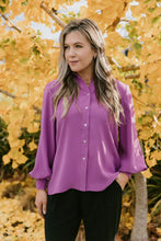 Load image into Gallery viewer, Sloane Shirt
