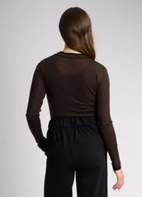 Load image into Gallery viewer, Essential Conrast Turtle Neck
