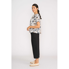 Load image into Gallery viewer, Pleat Neck Top
