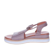 Load image into Gallery viewer, Hide Sandal
