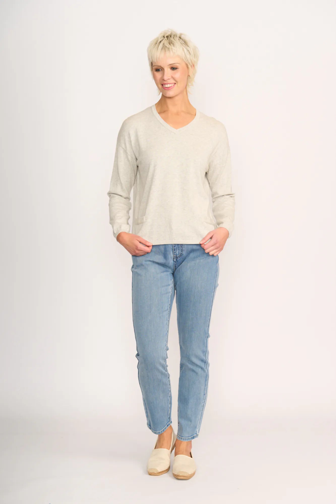 Easy Fit V Sweater
