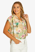 Load image into Gallery viewer, Resort Roses Top 🆕
