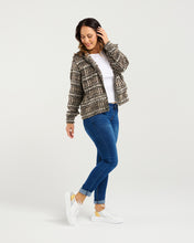 Load image into Gallery viewer, Sandy Jacket
