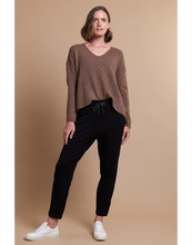 Load image into Gallery viewer, Cropped Up Down Hem Jumper
