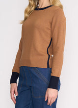 Load image into Gallery viewer, Contrast Jumper
