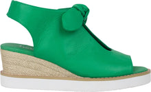 Load image into Gallery viewer, Mossman Sandal
