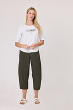 Load image into Gallery viewer, Essential Tee Dragonfly Print 🆕
