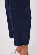 Load image into Gallery viewer, Merit Capri
