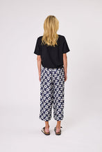 Load image into Gallery viewer, Cortez Capri
