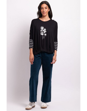 Load image into Gallery viewer, Batwing Up Down Hem Top
