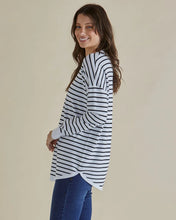 Load image into Gallery viewer, Sophie Kit Jumper
