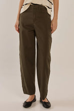 Load image into Gallery viewer, Barrel Leg Chino
