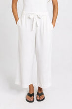 Load image into Gallery viewer, Bella Crop Pants
