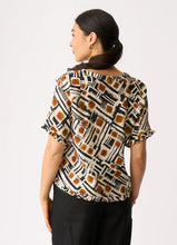 Load image into Gallery viewer, Ruffles &amp; Scoop Hem Top
