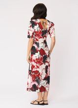 Load image into Gallery viewer, Encore Chic Dress 🆕
