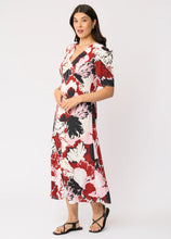 Load image into Gallery viewer, Encore Chic Dress 🆕
