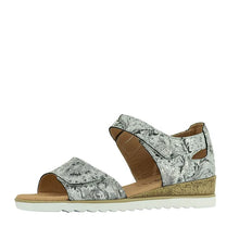 Load image into Gallery viewer, Carley Sandal 🆕
