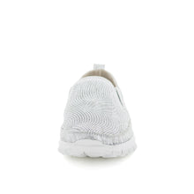 Load image into Gallery viewer, Curves Sneaker 🆕
