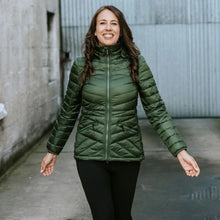Load image into Gallery viewer, Cushla 90/10 Packable Down Jacket
