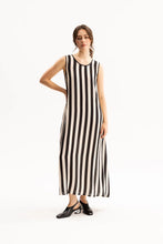 Load image into Gallery viewer, Camryn Dress 🆕
