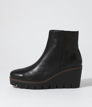 Load image into Gallery viewer, Nish Ankle Boot
