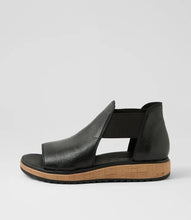 Load image into Gallery viewer, Oddat Sandal
