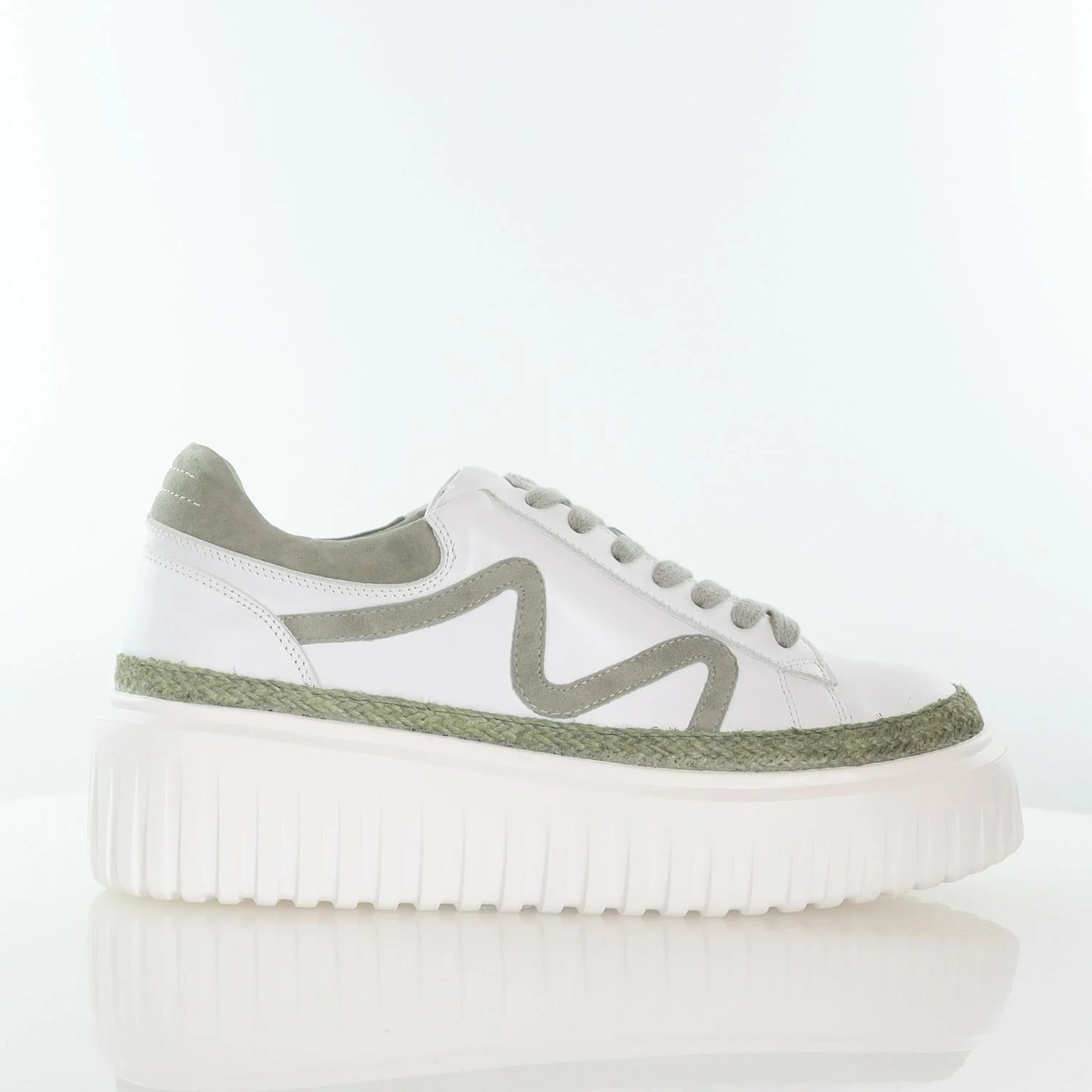 Drax Sneaker