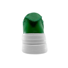Load image into Gallery viewer, Newboss Sneaker
