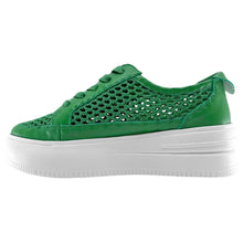 Load image into Gallery viewer, Newboss Sneaker
